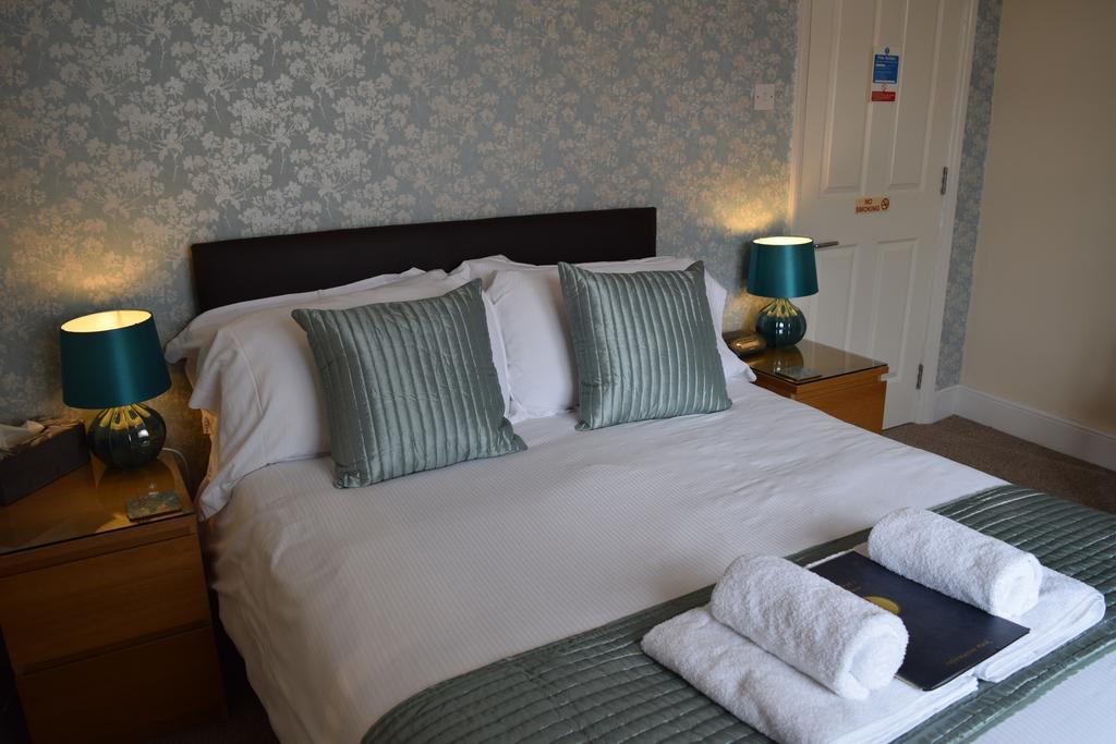 St Aubyn'S Guest House Bridgwater Extérieur photo
