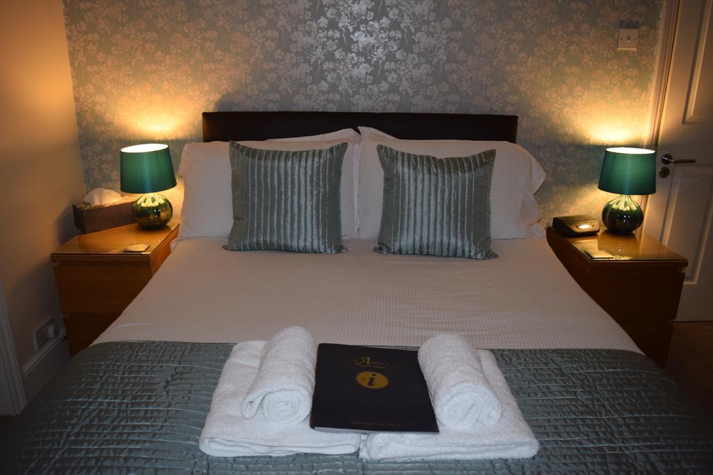 St Aubyn'S Guest House Bridgwater Extérieur photo